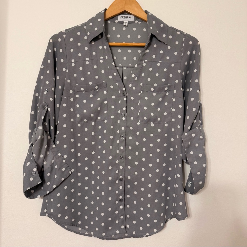 Express Portofino Shirt Small Gray White Polka Dot Button Front Blouse - Picture 3 of 9